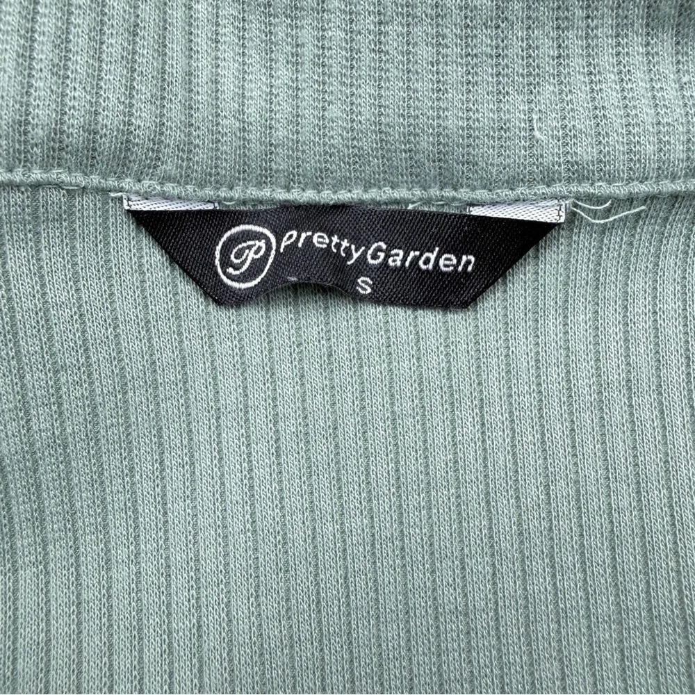 PRETTY-GARDEN knitted loungewear outfit. Ribbed 2pc set